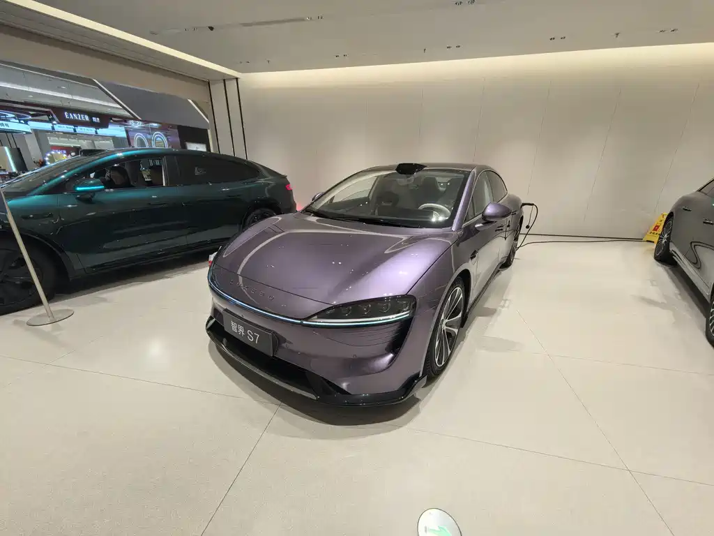 Smart World S7 2025 785km Ultra купить на сайте DeffCars