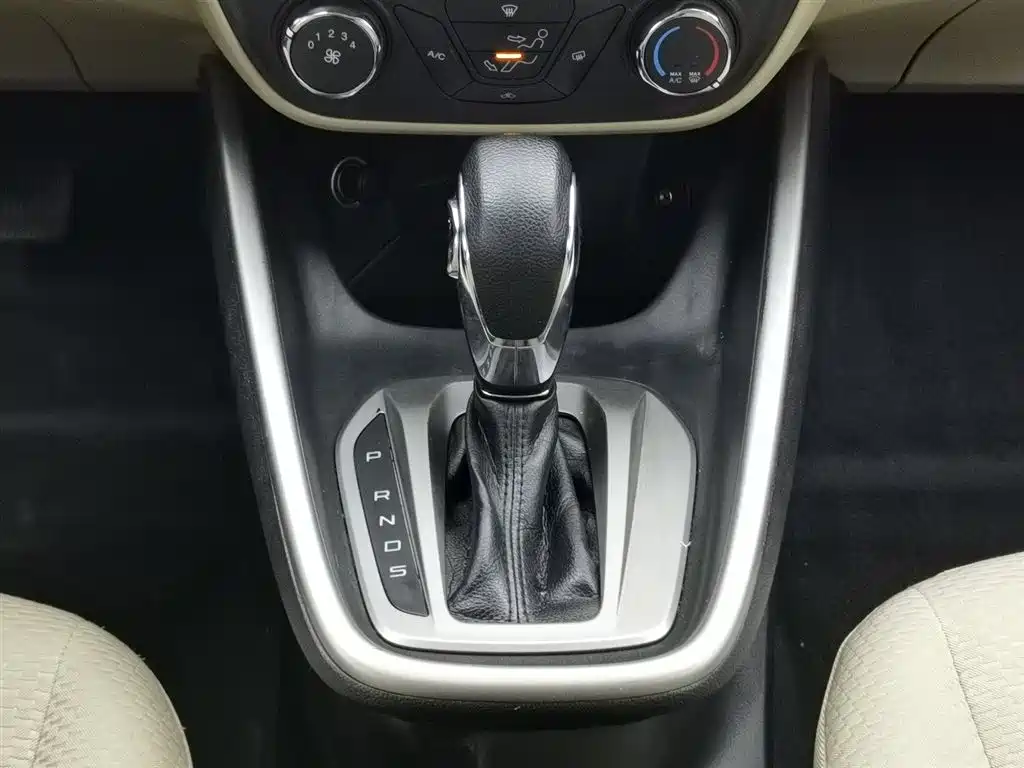 Escort 2017 facelift 1.5L automatic comfort model купить на сайте DeffCars