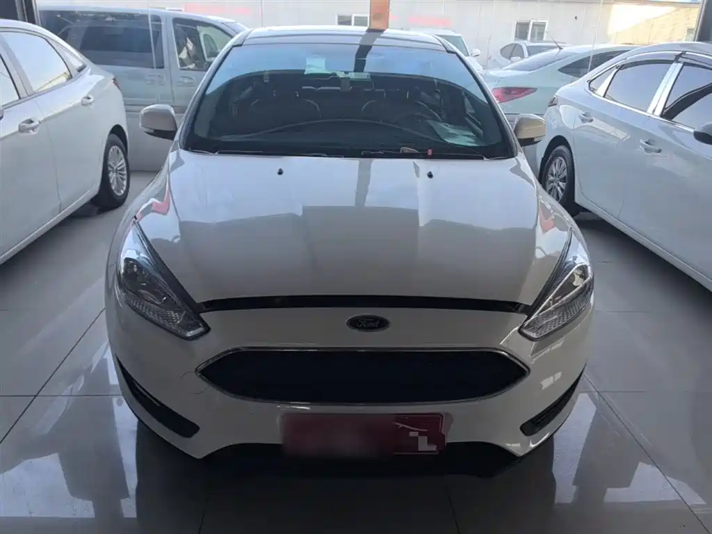 Focus 2018 hatchback classic 1.6L automatic stylish smart mobility version купить на сайте DeffCars