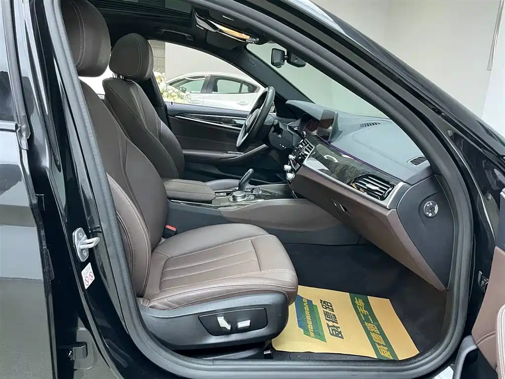 BMW 5 Series 2019 facelift 525Li M Sports Package купить на сайте DeffCars