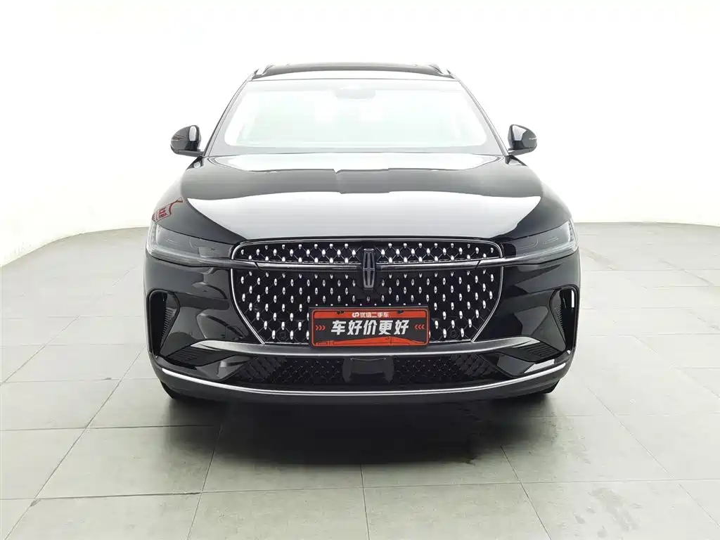 Voyager 2025 2.0T four-wheel drive Zunrui version купить на сайте DeffCars