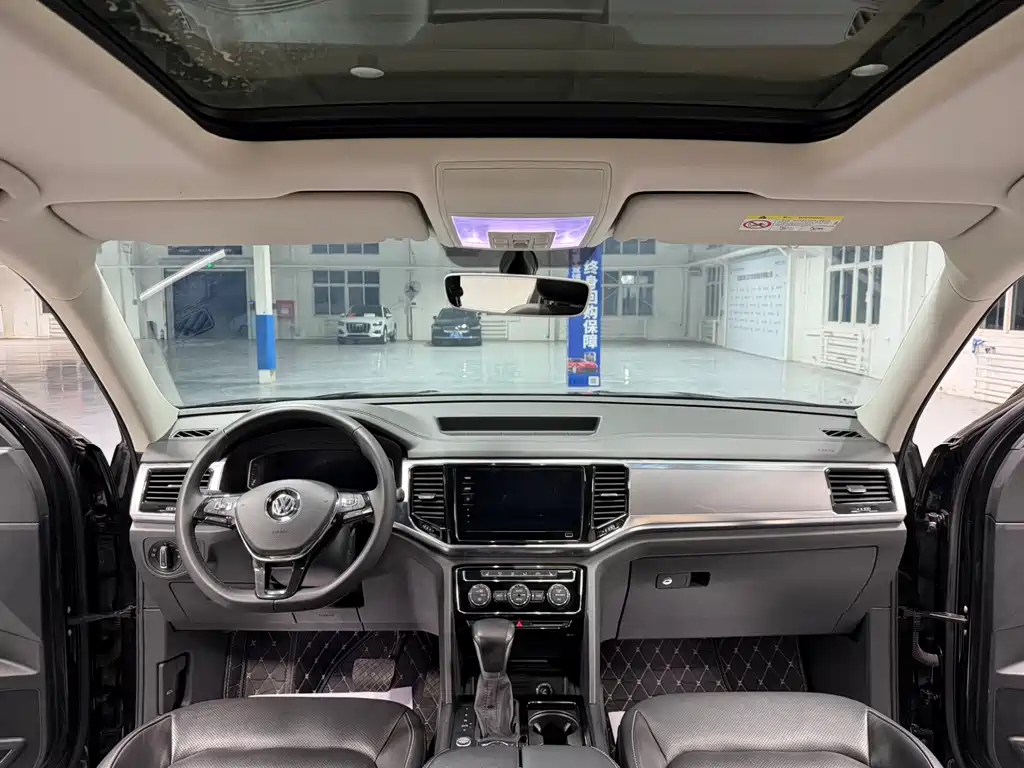 Touron 2020 380TSI four-wheel drive luxury version National VI купить на сайте DeffCars
