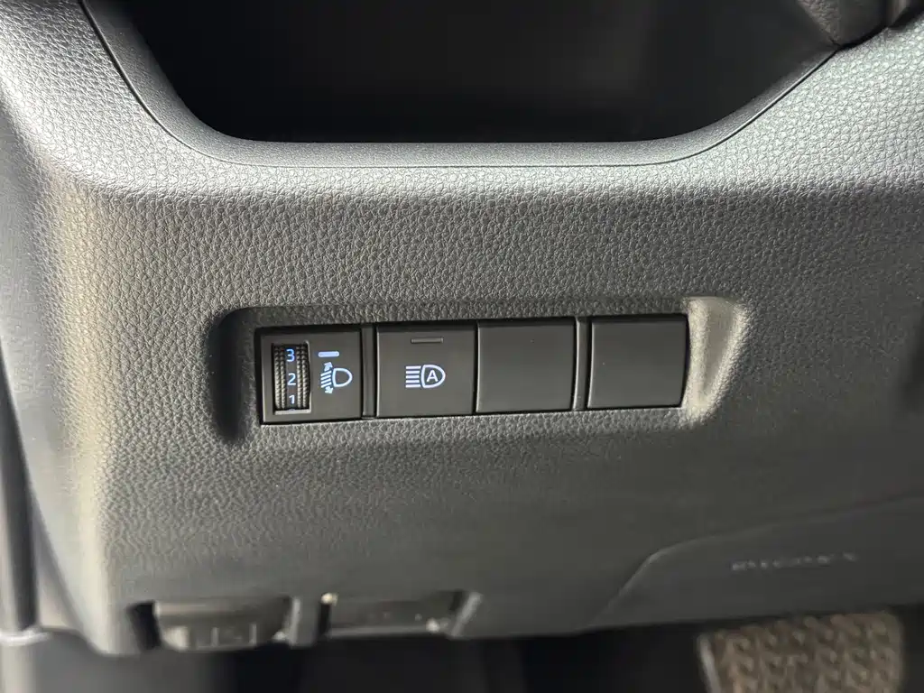 RAV4 Rongfang 2022 2.0L CVT two-wheel drive urban version купить на сайте DeffCars