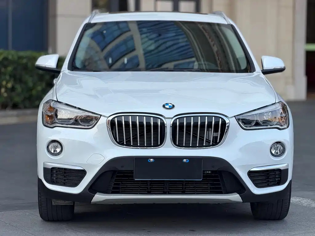 BMW X1 2019 sDrive18Li Exclusive Model купить на сайте DeffCars