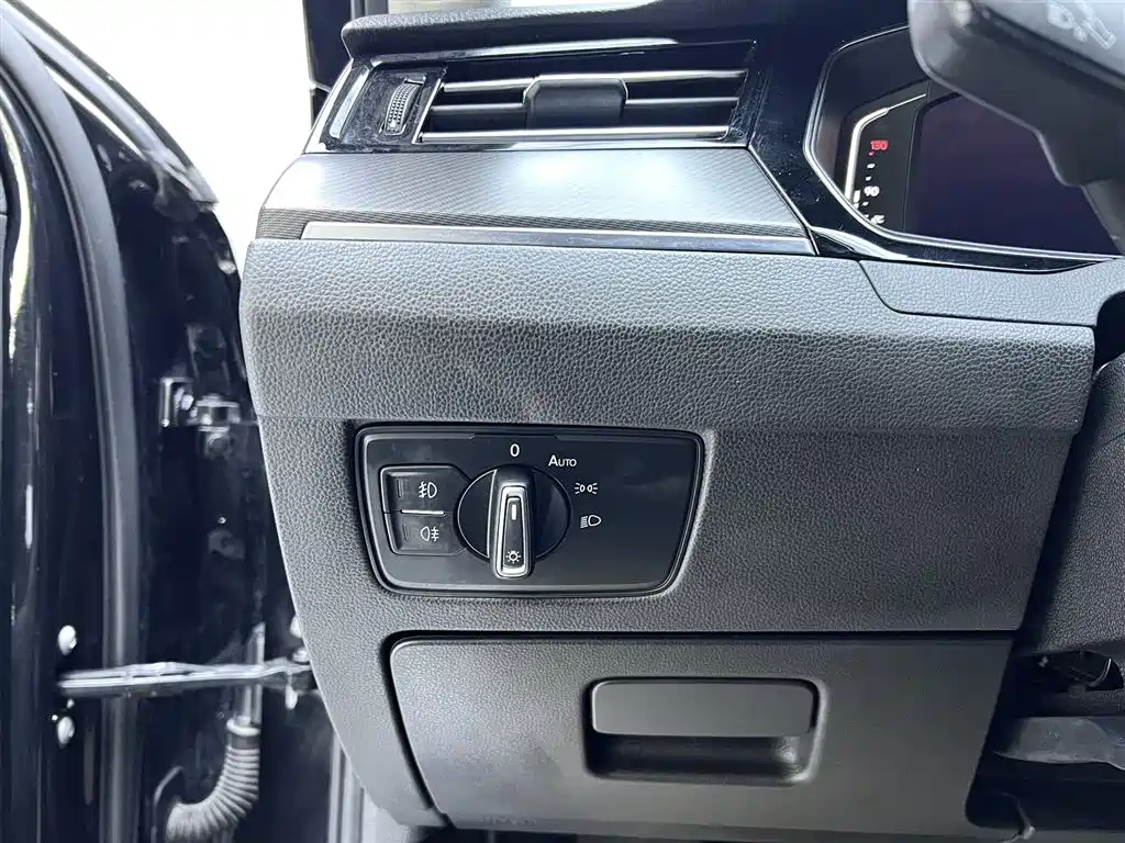 Magotan 2020 330TSI DSG luxury model купить на сайте DeffCars