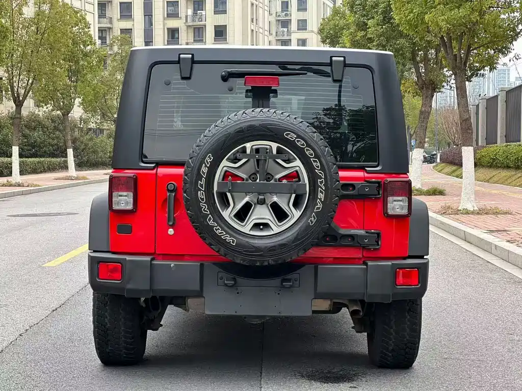 Wrangler 2017 3.6L Rubicon Four-Door Comfort Edition купить на сайте DeffCars