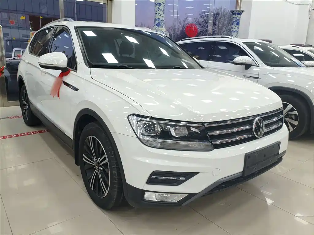 Tiguan L 2021 330TSI automatic two-wheel drive smart version купить на сайте DeffCars