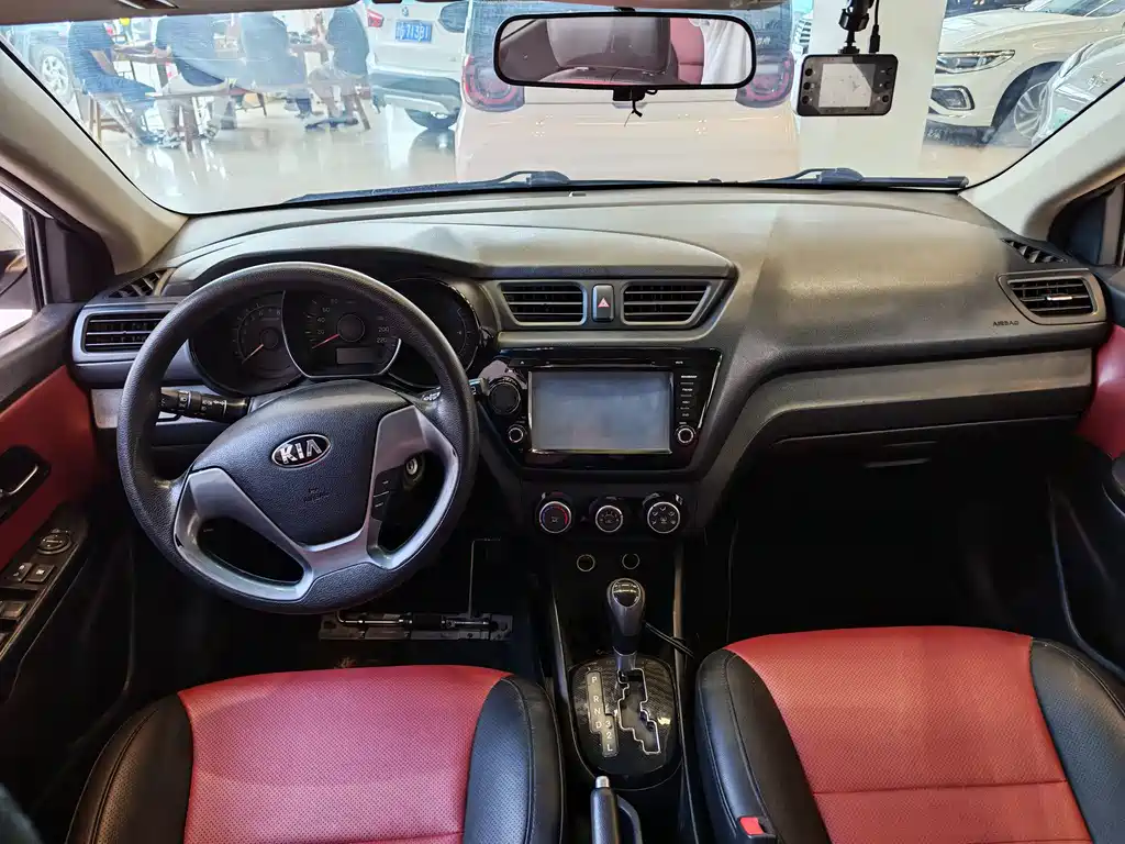 Kia K2 2015 hatchback 1.4L AT GLS cool version купить на сайте DeffCars