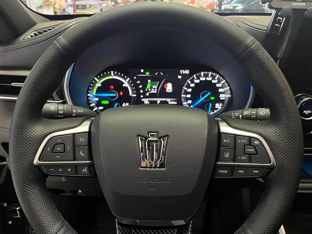 Crown Lufang 2023 2.5L HEV four-wheel drive luxury version купить на сайте DeffCars