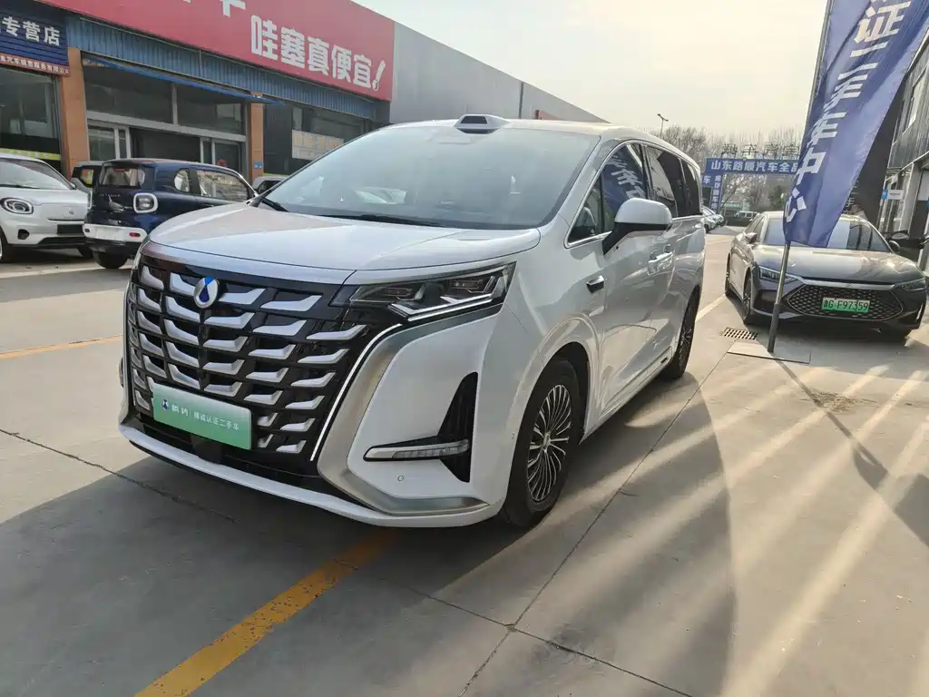 Denza D9 2025 DM-i smart driving version 1020 four-wheel drive flagship model купить на сайте DeffCars