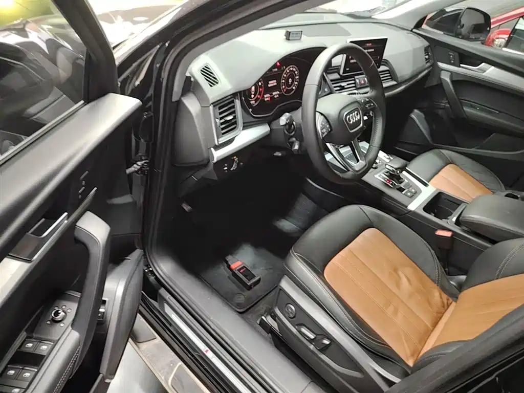 Audi Q5L 2020 facelift 40 TFSI enjoys fashionable style купить на сайте DeffCars