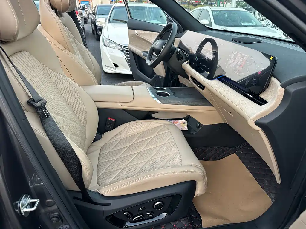 Changan CS75PLUS 2025 fourth generation UItra 2.0T new Blue Whale smart power model купить на сайте DeffCars