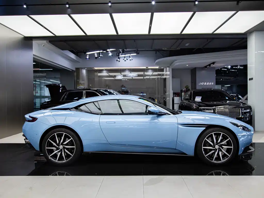 Aston Martin DB11 2019 4.0T V8 Coupe купить на сайте DeffCars