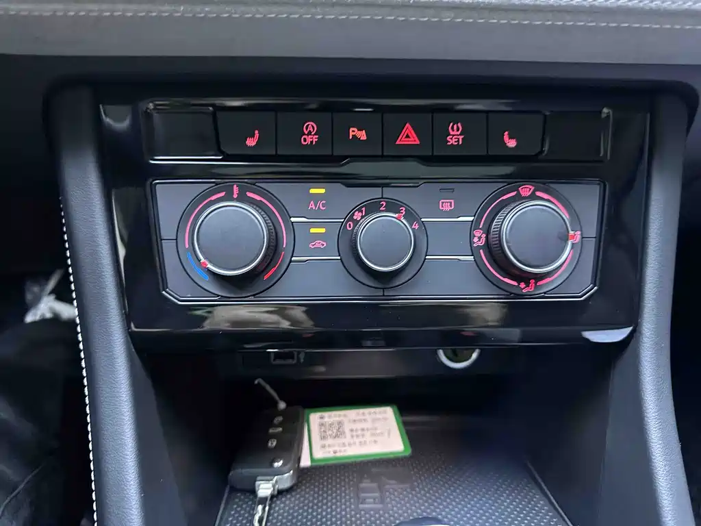 Jetta VS7 2022 280TSI automatic high-gloss enjoyment version купить на сайте DeffCars