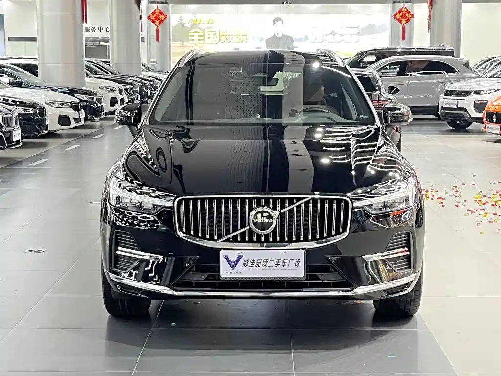 Volvo XC60 2023 B5 four-wheel drive Zhiyuan Deluxe Edition купить на сайте DeffCars