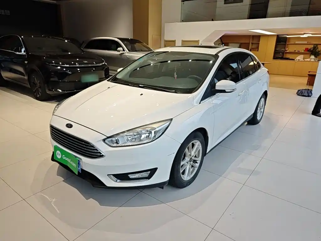 Focus 2017 Three-Car EcoBoost 180 Automatic Elite купить на сайте DeffCars