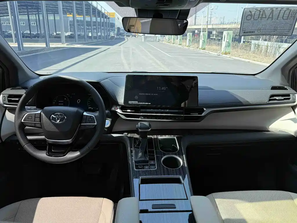 SIENNA 2023 2.5L Hybrid Extreme Edition купить на сайте DeffCars
