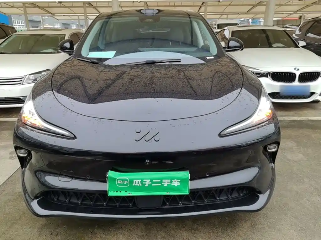 Zhiji LS6 2025 Smart Lizard Driving Edition купить на сайте DeffCars