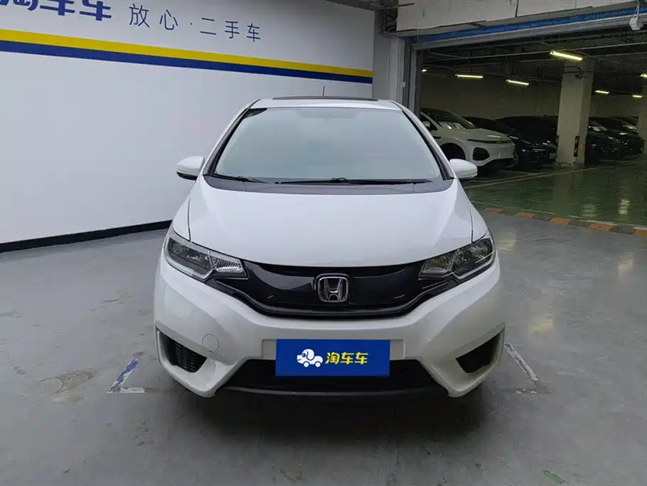Fit 2016 1.5L LXS CVT Comfort Sunroof Edition купить на сайте DeffCars
