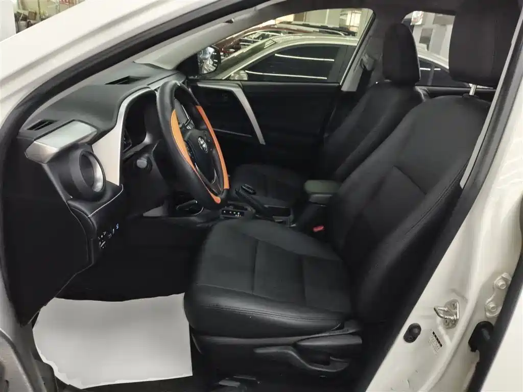 RAV4 Rongfang 2016 2.0L CVT two-wheel drive comfort version National V купить на сайте DeffCars