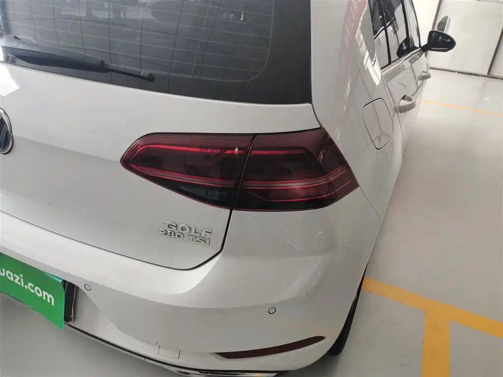 Golf 2020 280TSI DSG luxury model купить на сайте DeffCars