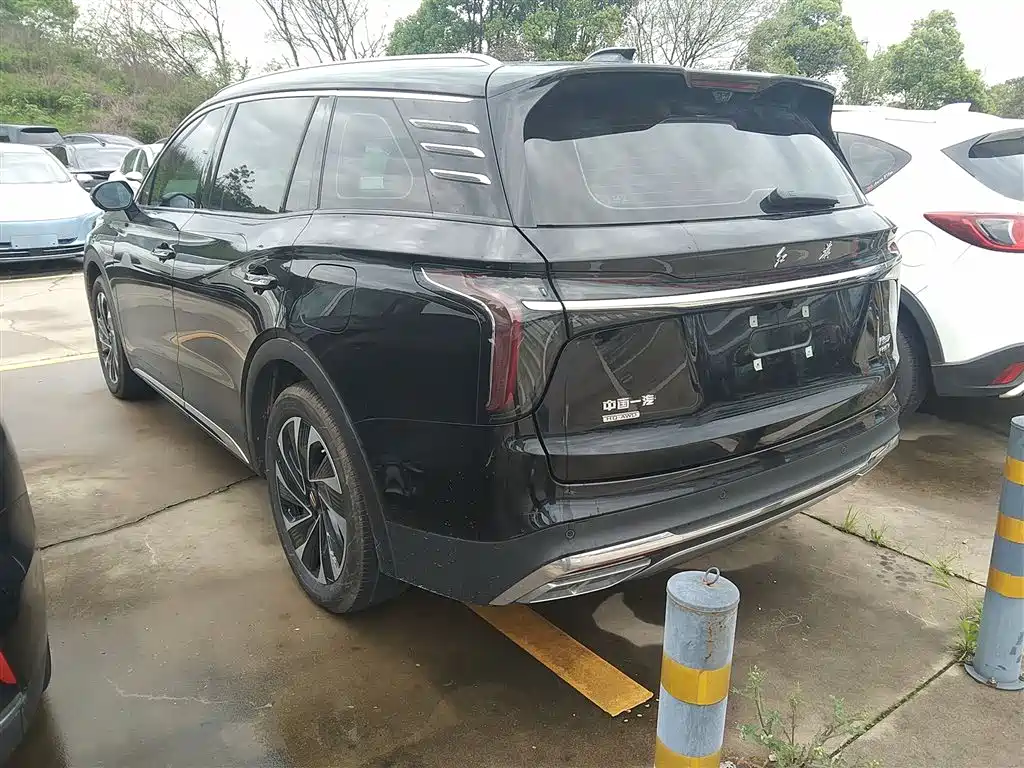 Hongqi HS7 PHEV 2024 2.0T PHEV four-wheel drive Qichang version 6 seats купить на сайте DeffCars
