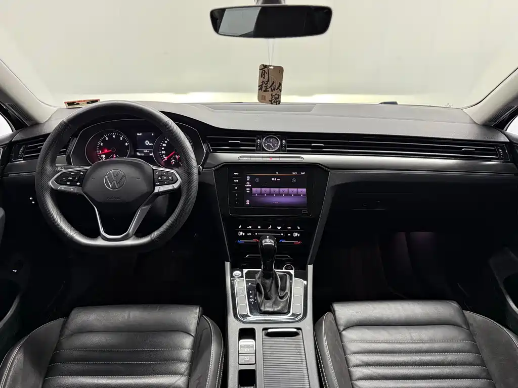 Magotan 2020 330TSI DSG leading model купить на сайте DeffCars