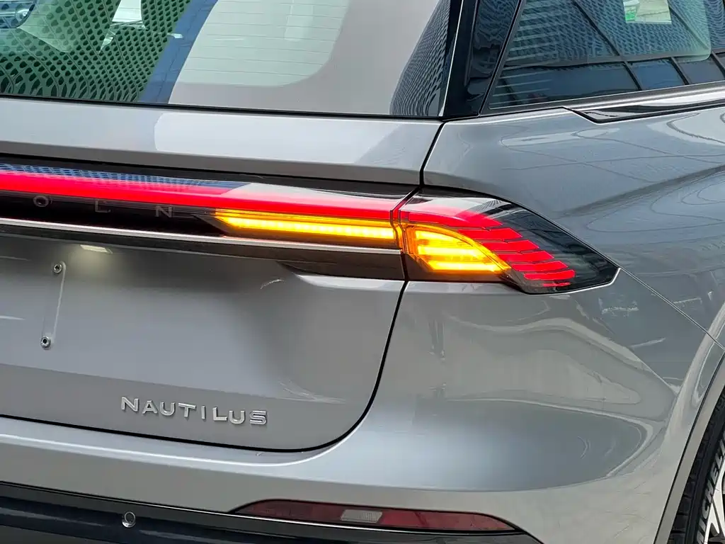 Voyager 2023 2.0T four-wheel drive Zunrui version купить на сайте DeffCars