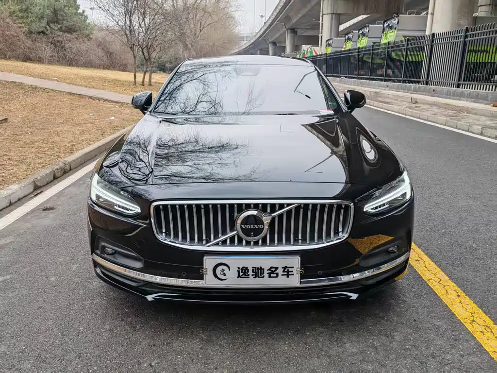 Volvo S90 2024 B5 Zhiya Luxury Edition купить на сайте DeffCars