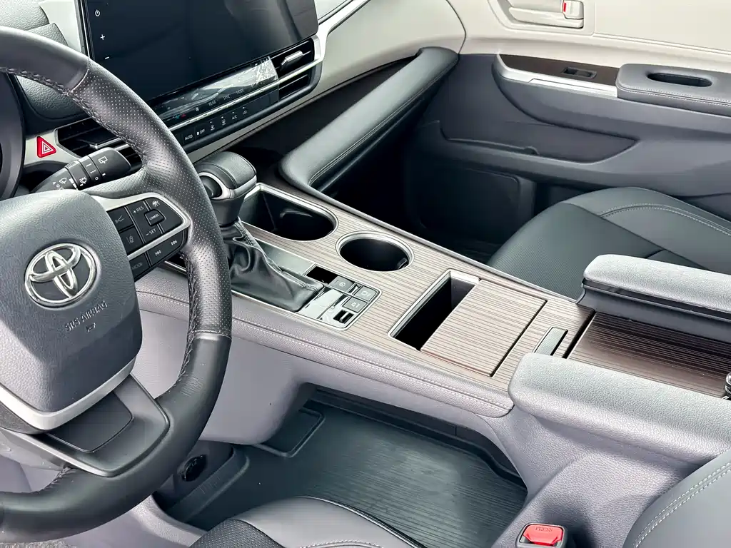 Grevia 2023 2.5L Hybrid Comfort Edition купить на сайте DeffCars