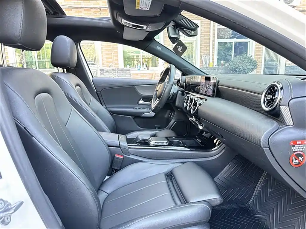 Mercedes-Benz A-Class 2020 Model Two A 180 L Sports Sedan купить на сайте DeffCars