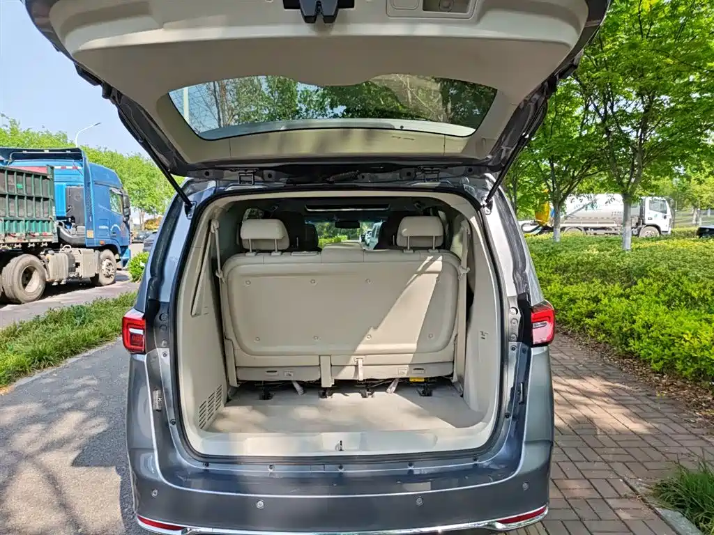 Buick GL8 2021 Land Business Class 652T Luxury купить на сайте DeffCars