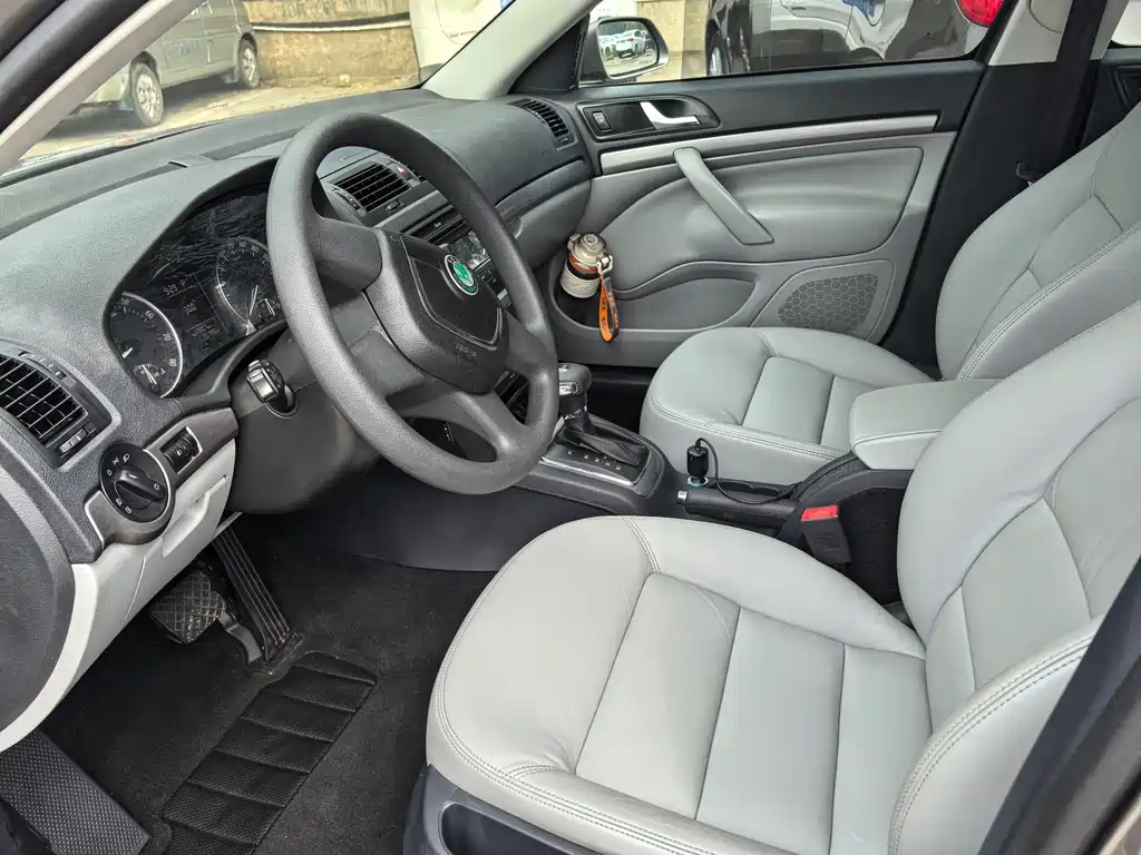Octavia 2012 1.4TSI DSG Yijun Edition купить на сайте DeffCars