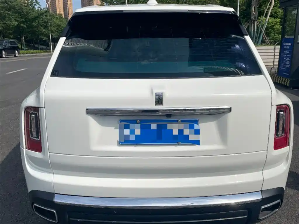 Cullinan 2018 four-seat version купить на сайте DeffCars