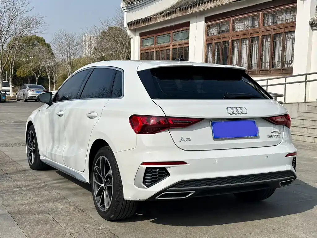 Audi A3 2022 Sportback 35 TFSI aggressive sports model купить на сайте DeffCars