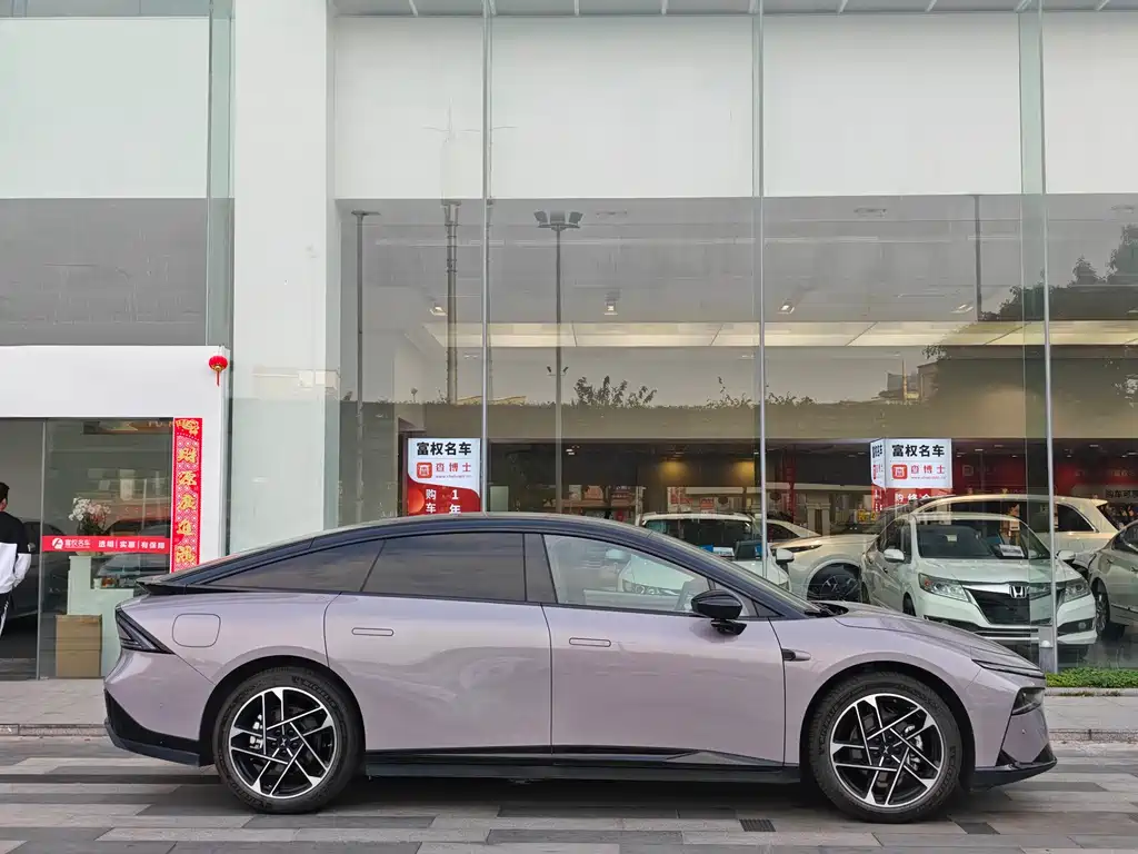 Xpeng P7+ 2024 Long Battery Life Max купить на сайте DeffCars