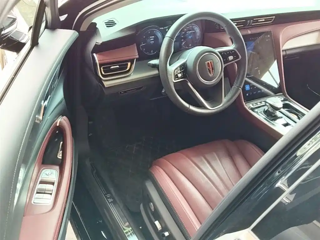 Hongqi H5 2024 2.0T Automatic Zhilianqichang Edition купить на сайте DeffCars