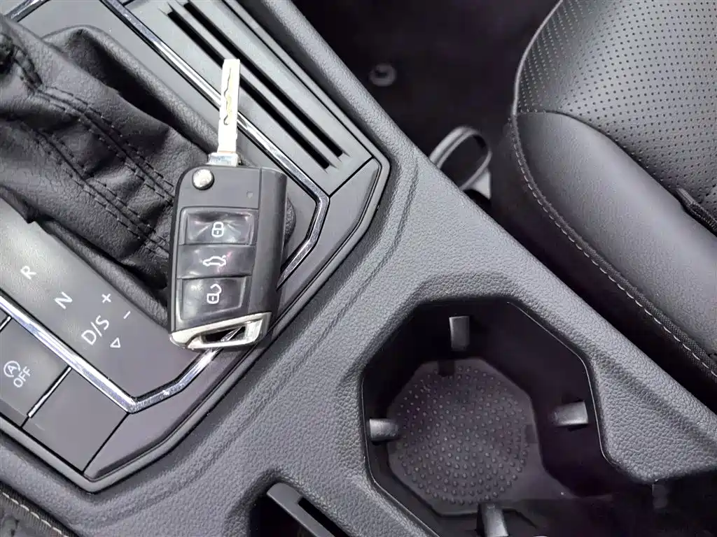 Lavida 2018 1.5L automatic comfort version National V купить на сайте DeffCars