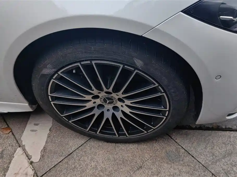 Mercedes-Benz C-Class 2024 facelift three C 260 L sports version купить на сайте DeffCars