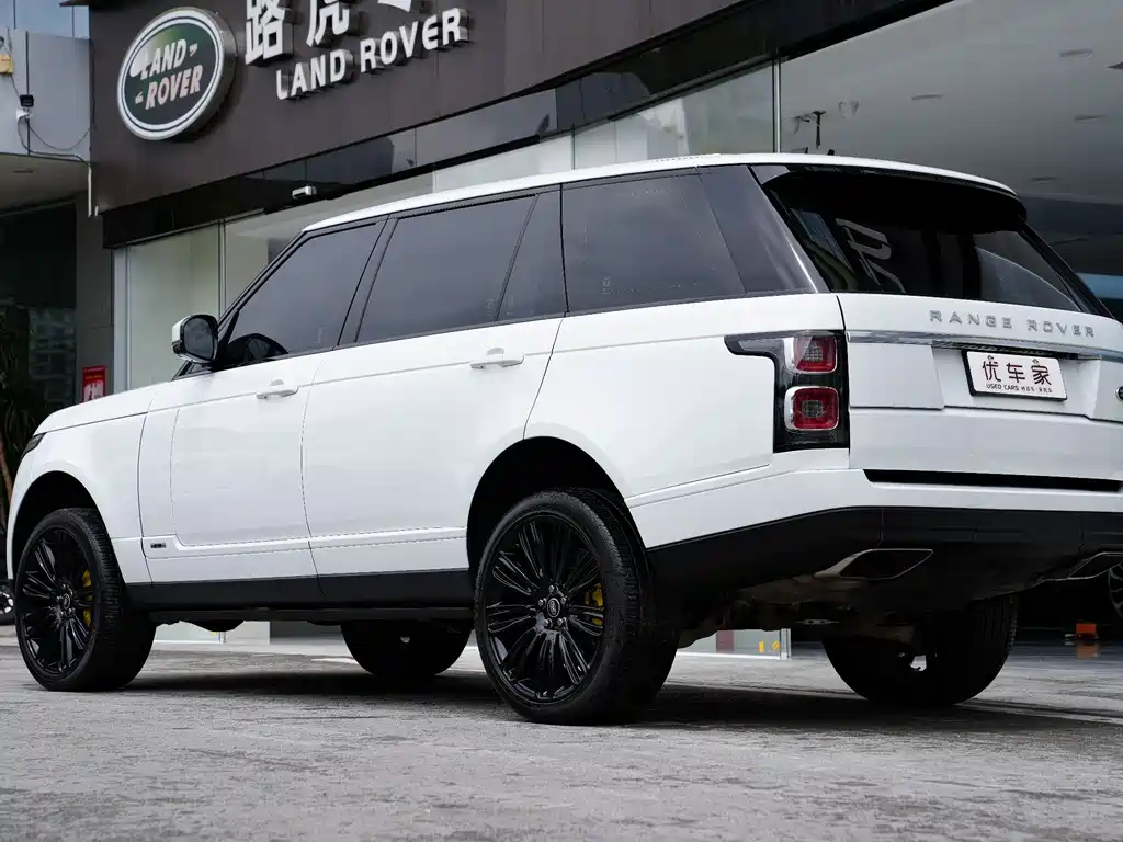 Range Rover 2021 3.0 L6 Legend Extended Classic Edition купить на сайте DeffCars