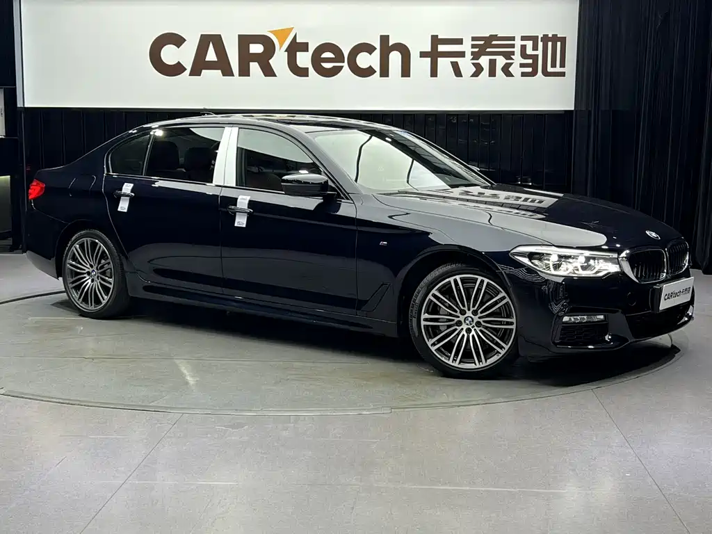 BMW 5 Series 2018 facelift 530Li leading M sports package купить на сайте DeffCars