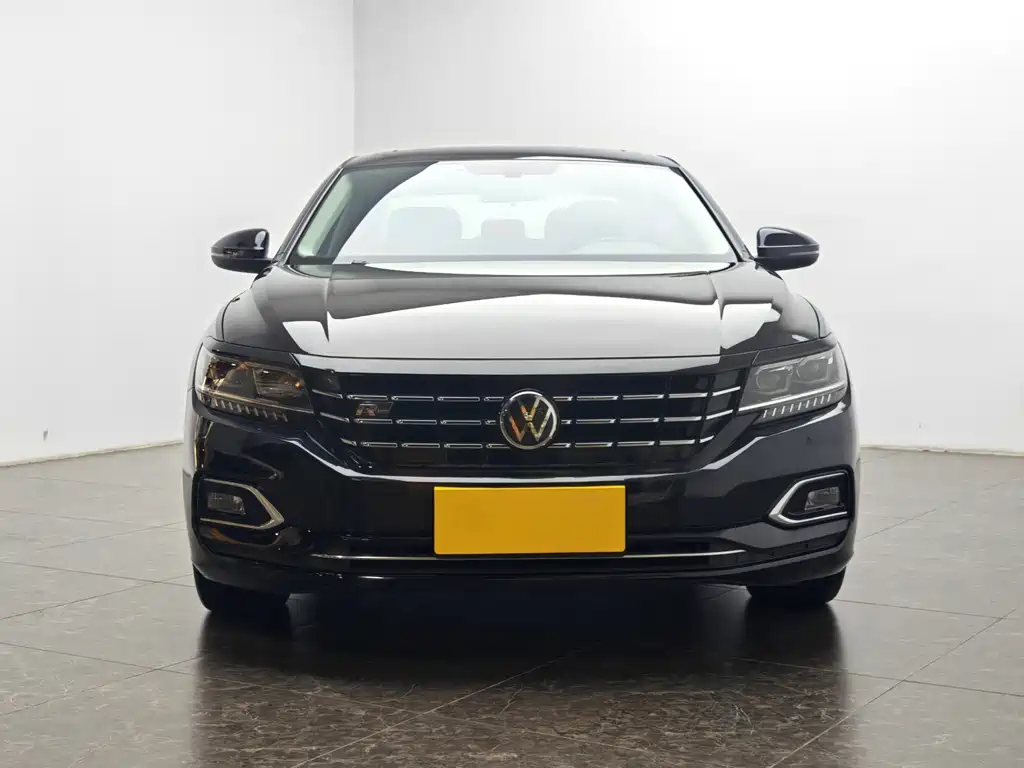 Passat 2020 330TSI Luxury Edition National V купить на сайте DeffCars