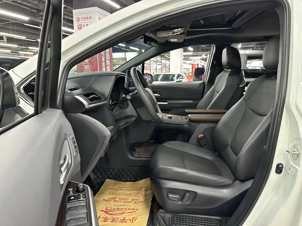 Grevia 2024 2.5L hybrid premium PLUS four-wheel drive version купить на сайте DeffCars
