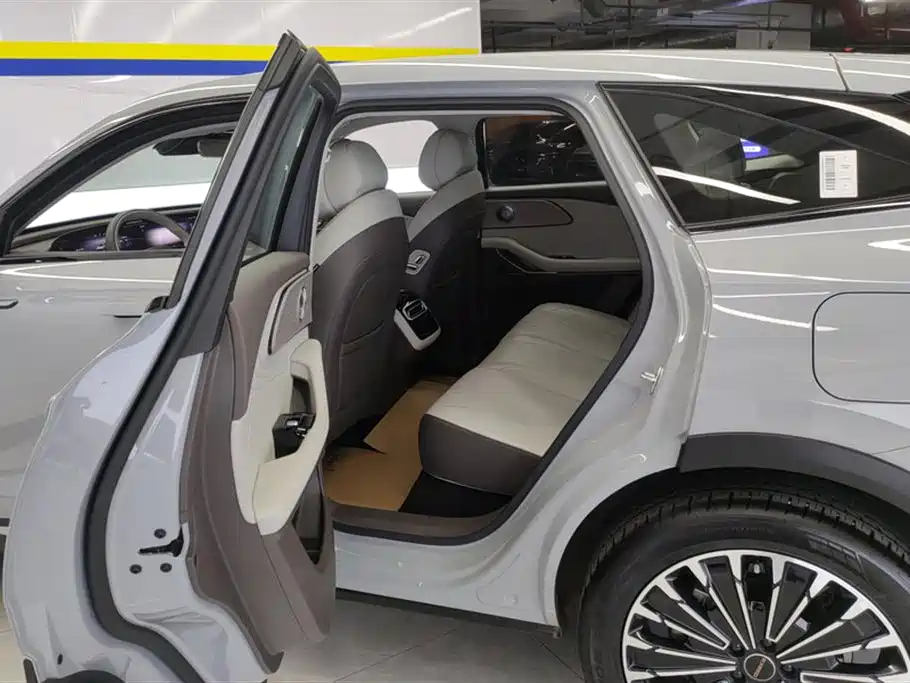 Yaoguang C-DM 2024 1.5T long battery life Pro купить на сайте DeffCars