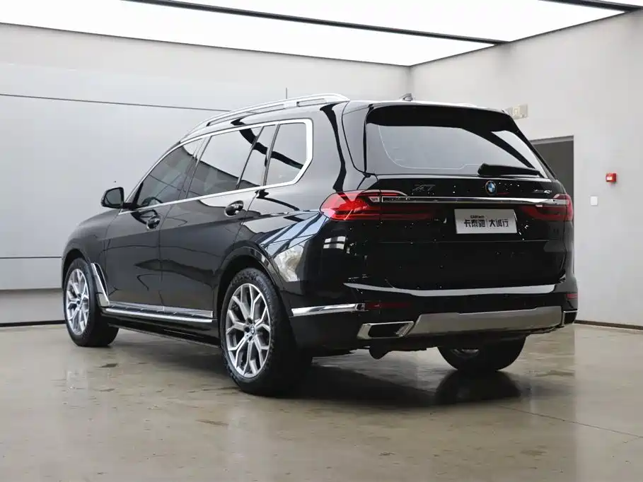 BMW X7 2020 xDrive40i Leading Luxury Package купить на сайте DeffCars