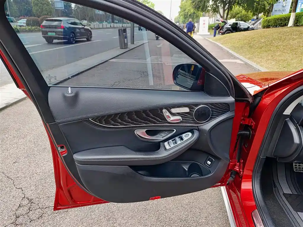 Mercedes-Benz C-Class 2016 C 200 L Sports купить на сайте DeffCars