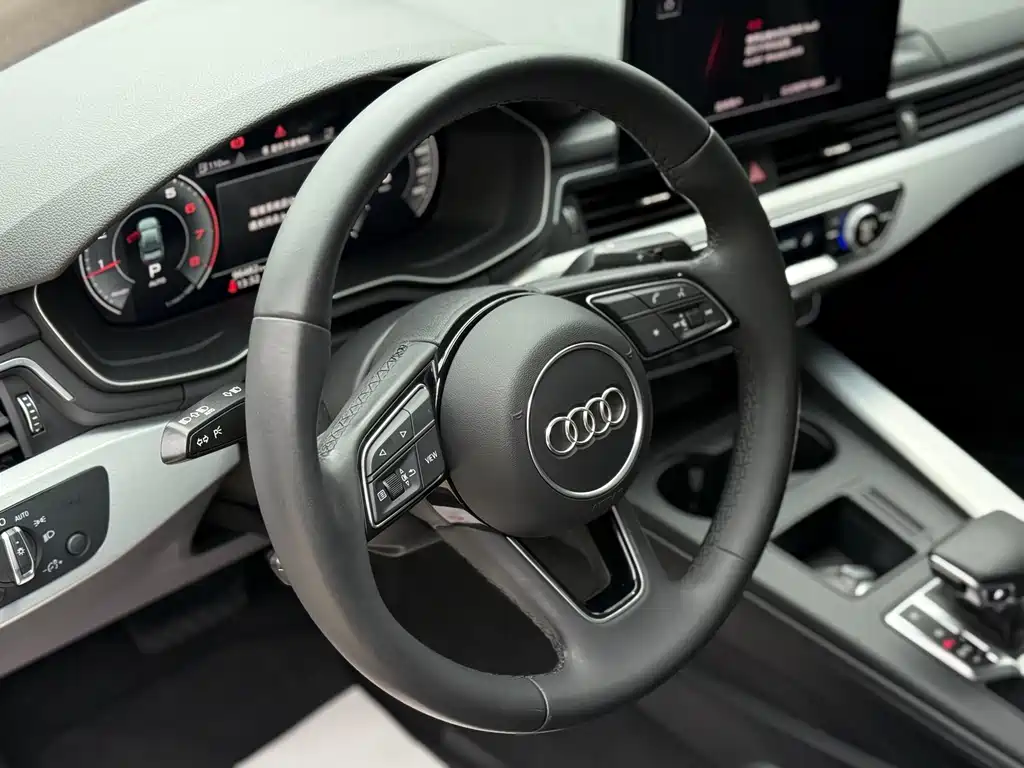 Audi A4L 2022 40 TFSI Fashionable and Dynamic купить на сайте DeffCars