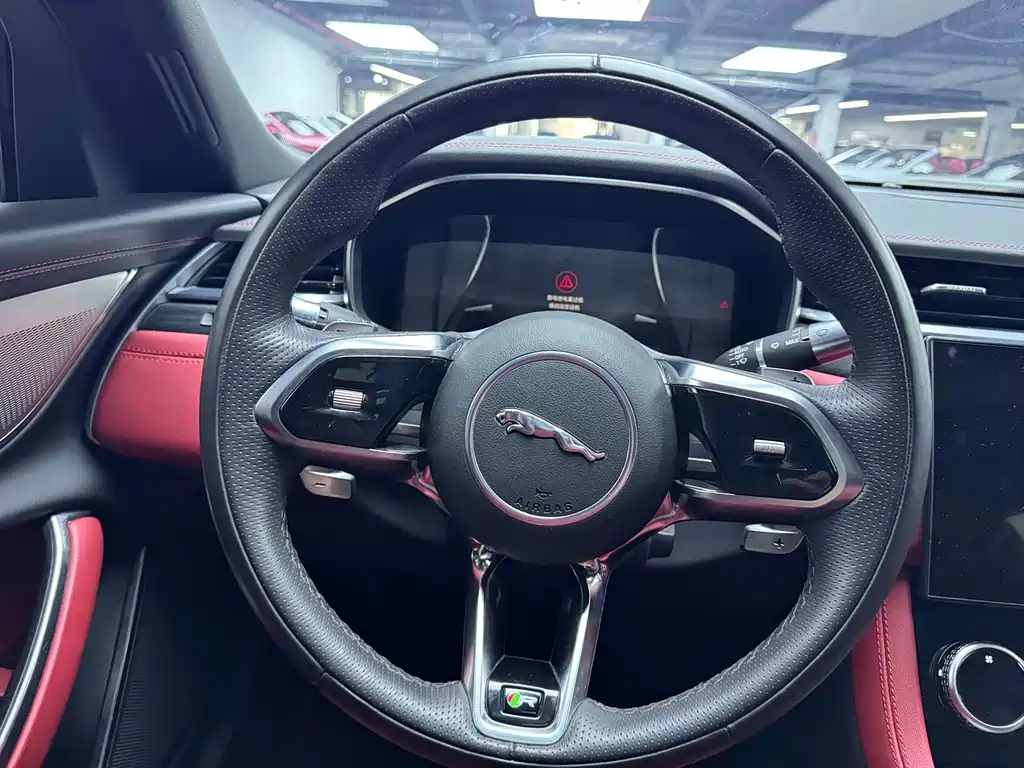 Jaguar XFL 2023 XFL 2.0T P250 two-wheel drive elite sports version купить на сайте DeffCars
