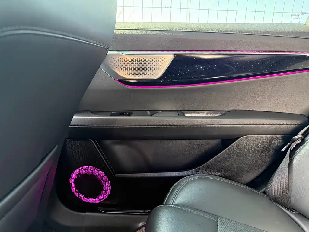 Cadillac CT6 2023 28T luxury model купить на сайте DeffCars