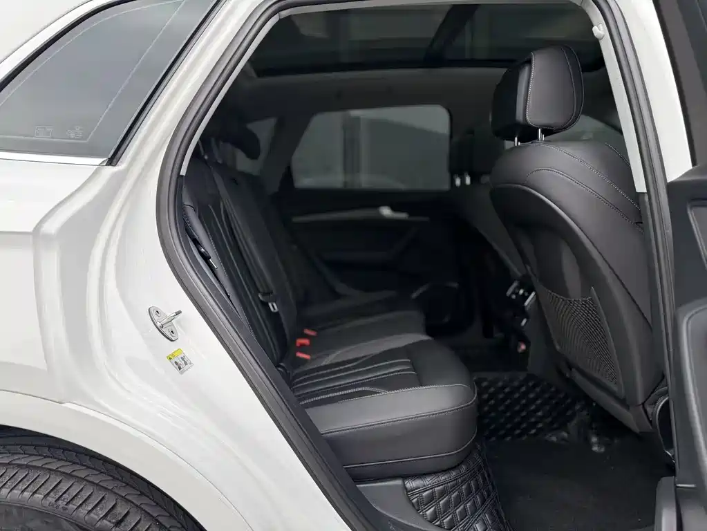 Audi Q5L 2022 40T luxury and dynamic model купить на сайте DeffCars
